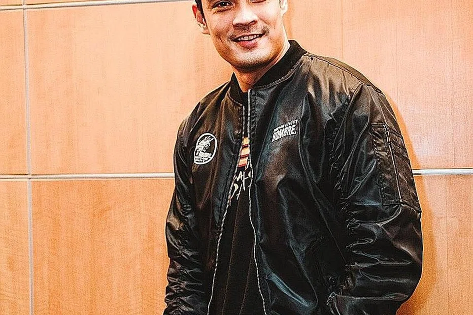 PAPARKAN WATAK KOMEDI: Hisyam Hamid jayakan filem 'Hero: Jangan Bikin Panas' kerana teruja dengan dimensi baru watak komedi yang dapat beliau teroka. - Foto BH oleh KHIDHIR ASYRAF MAHBOB