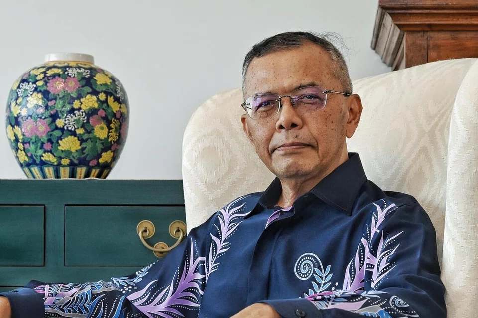 Peguam veteran yang juga rakan kongsi pengurusan di FutureLaw.AI, Encik Zaid Hamzah, menekankan bahawa penguasaan teknologi kini wajib bagi setiap profesional untuk mengelakkan jurang digital (AI Divide) yang semakin melebar dalam tenaga kerja.