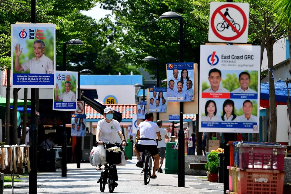 Poster Parti Tindakan Rakyat (PAP) dan Parti Pekerja (WP) yang ditampal semasa Pilihan Raya Umum (GE) 2020 di GRC East Coast.