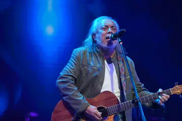 Meskipun sudah mencecah usia senja, Datuk Ramli Sarip sentiasa menyajikan persembahan bertenaga yang membuat penonton terpegun di pentas Sands Grand Ballroom, Marina Bay Sands, bagi majlis Anugerah Persatuan Penggubah Lagu dan Penulis Lirik Singapura (Compass) pada 29 September.