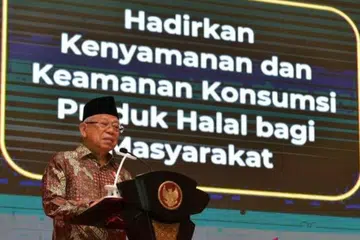 BANGUN SEKTOR HALAL: Naib Presiden Indonesia, Encik Ma’ruf Amin menggesa usaha-usaha dibuat memoptimumkan kawasan industri halal di Indonesia bagi perkasa kewangan syariah.