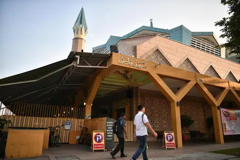 Masjid Kassim terletak di Changi Road.