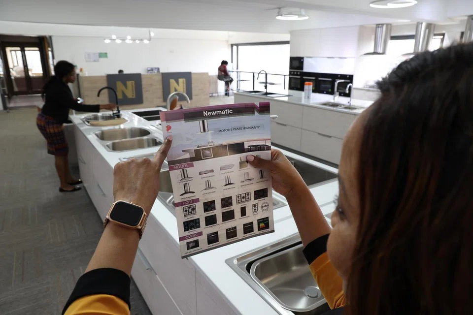 TEROKA AFRIKA: Syarikat peralatan dapur milik Singapura, Newmatic, mempunyai bilik pameran di Nairobi, Kenya. Syarikat itu berada di Kenya sejak 2015, dan dengan bantuan Enterprise Singapore, ia telah berkembang ke Uganda dan Tanzania.