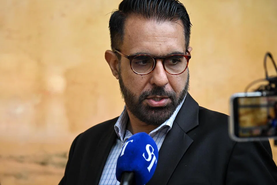 Encik Pritam Singh hadapi dua pertuduhan berbohong kepada Jawatankuasa Parlimen yang bersidang pada November 2021 untuk teliti kontroversi pembohongan yang libatkan bekas ahli parlimen partinya Raeesah Khan.