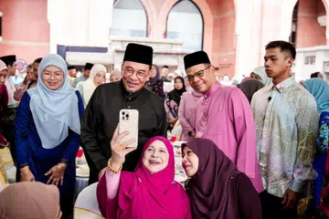 Malaysia, PM Anwar, imigresen