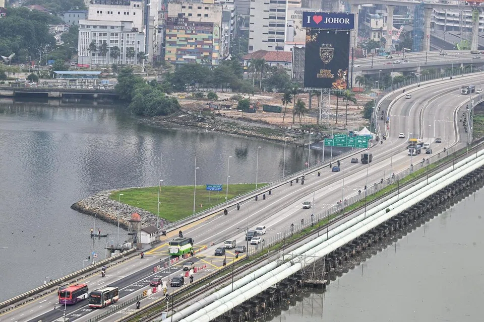 Kenderaan S’pura, M’sia, saman, VEP