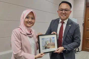 rahayu mahzam, daniel gooi, malaysia, singapura, belia, kesihatan