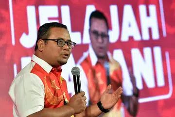DATUK SERI AMIRUDIN SHARI: Menteri besar Selangor sementara ini dikatakan telah mentadbir negeri Selangor dengan baik.