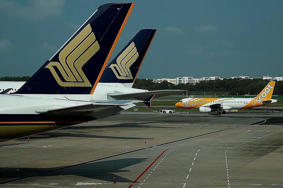 MASIH TIDAK PASTI: Pakar berkata adalah sukar menentukan bila industri penerbangan akan mula pulih selagi ada gelombang baru Covid-19. - Foto fail