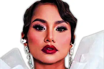 ELLY MAZLEIN: Anggap perangai sebar fitnah sesama artis untuk menjatuhkan atau kerana iri hati dengan rezeki rakan seni lain seperti perangai budak-budak.