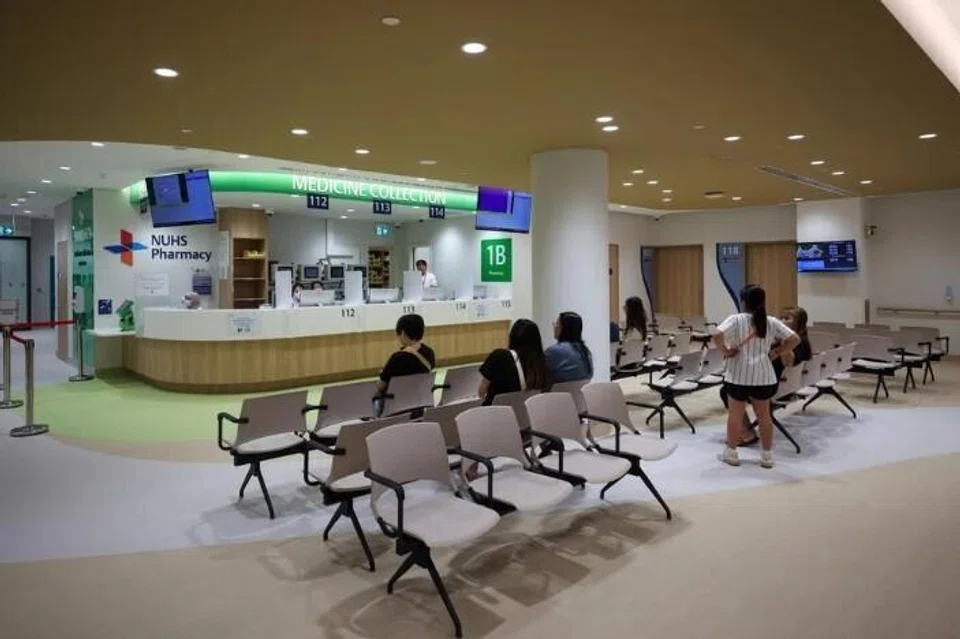 Poliklinik Tengah, baru dibuka, 100 kakitangan poliklinik 