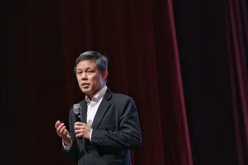 Menteri Pendidikan, Encik Chan Chun Sing, menyampaikan ucapan semasa Forum Pemimpin Muda Global Singapura-China pada 6 Februari, di Institut Pendidikan Teknikal (ITE) Kolej Timur. 