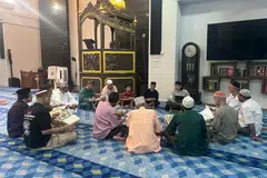 Kebahagiaan yang ditawarkan Al-Quran bukan hanya kebahagiaan duniawi seperti harta atau kedudukan, tetapi kebahagiaan yang hakiki, iaitu ketenangan jiwa, ketenteraman hati dan keredaan Allah swt.