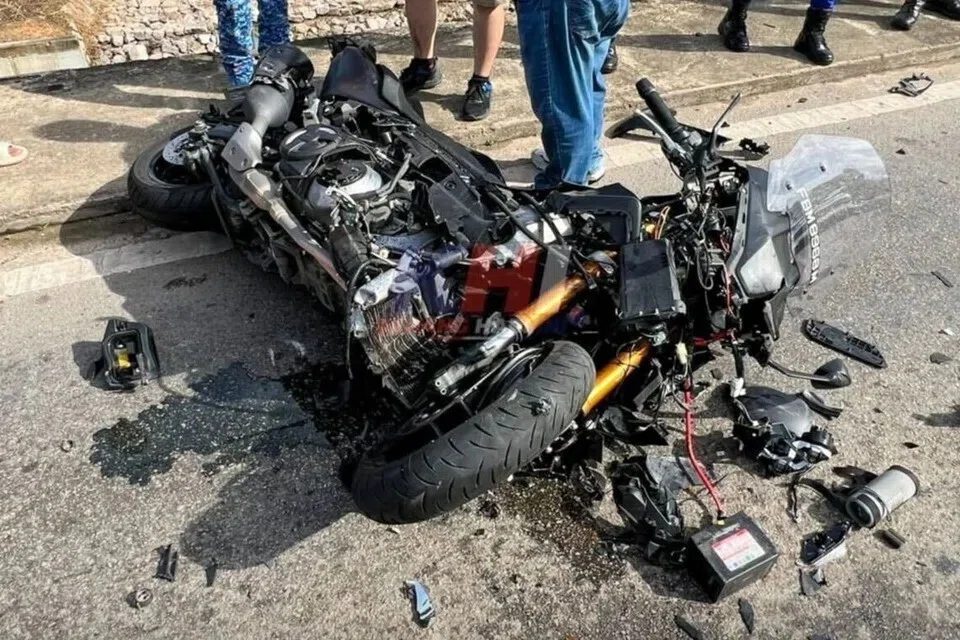 Penunggang motosikal itu mengalami kecederaan serius dan meninggal dunia di tempat kejadian.