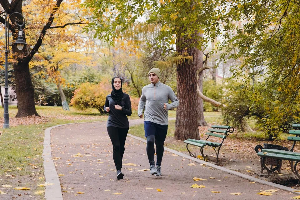 Sebagai orang Islam, muda atau tua, tubuh badan yang sihat sangat diperlukan supaya kita dapat melaksanakan apa saja tanggungjawab kita dengan sempurna, cergas dan tangkas. Ini termasuk urusan dan juga ibadah harian kita. 