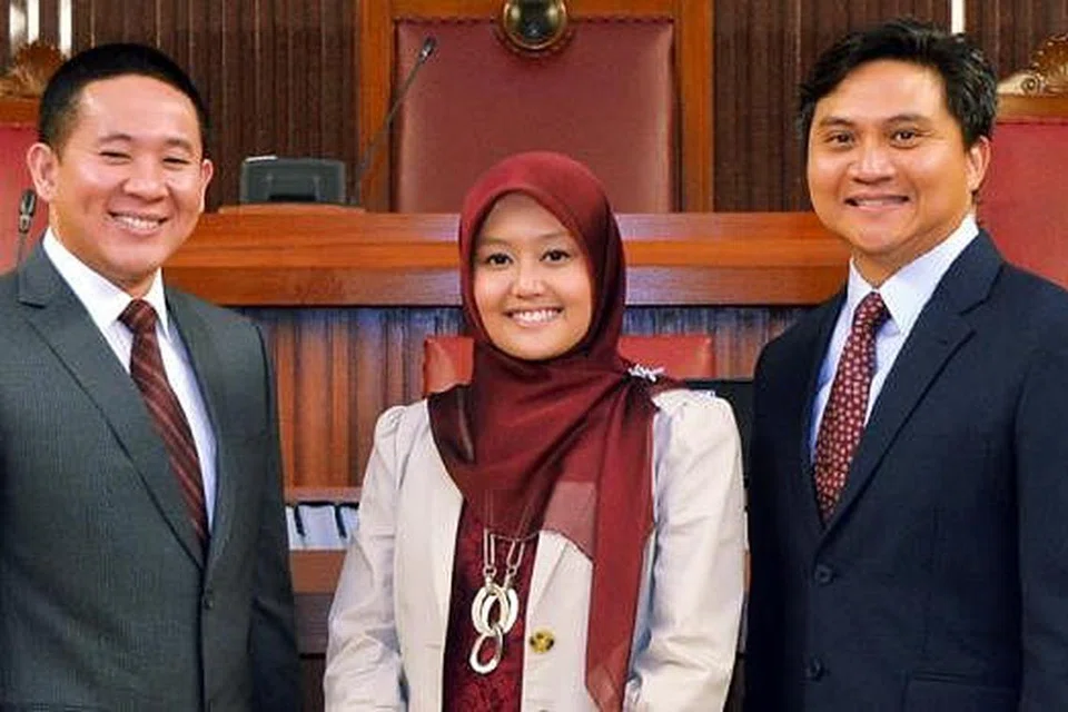 MUKA BARU: (Dari kiri) Encik Amrin Amin, Cik Rahayu Mahzam dan Encik Saktiandi Supaat antara Anggota Parlimen baru di Parlimen ke-13. - Foto KHALID BABA