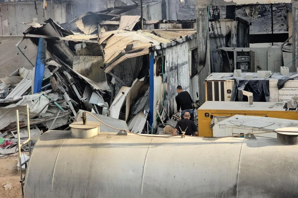 Serangan tentera Israel ke atas Hospital Kamal Adwan di Beit Lahia, utara Gaza, pada 6 Disember menyebabkan sebahagian bekalan elektrik dan airnya terputus.