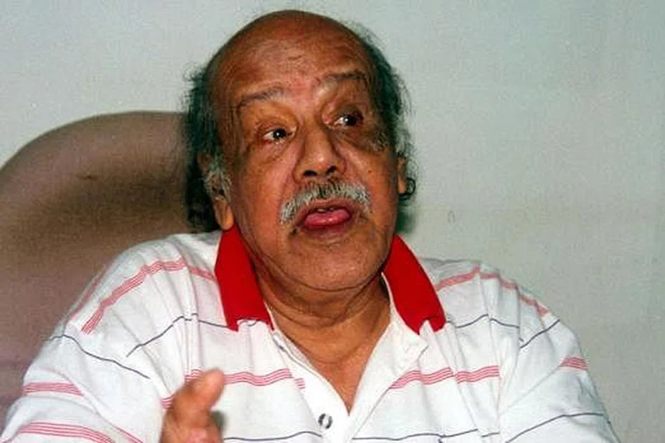 POLEMIK: Hamzah Abdul Majid Hussain, (1927-2007) mencetuskan konsep 'angkatan', tetapi juga polemik 'seni untuk seni' terhadap Angkatan Sasterawan '50 yang memegang konsep 'seni untuk masyarakat'. - Foto HAMZAH HUSSAIN BLOGSPOT.