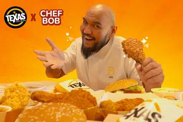 Cef selebriti Cef Bob, atau nama penuhnya, Shahrizal Salleh, bekerjasama dengan Texas Chicken dan mengenalkan ayam goreng perisa Ayam Percik.