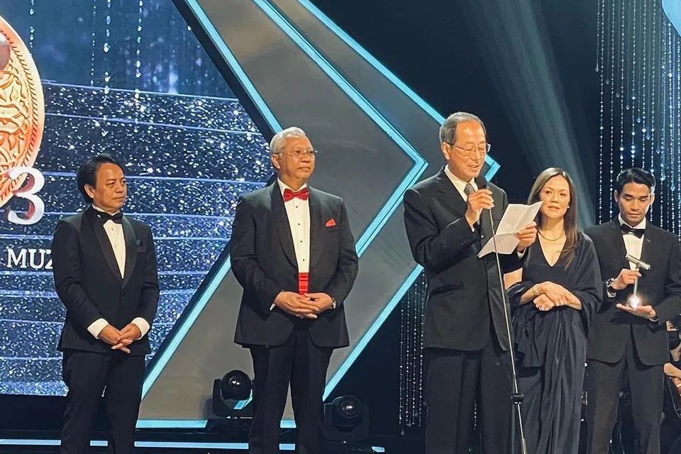 Foto ASTRO GEMPAK