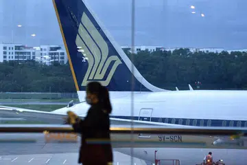 Ratusan penumpang transit telah melalui Lapangan Terbang Changi sejak 11 Jun. - Foto DESMOND WEE