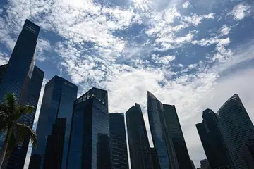 DEMI RAKYAT DAN PENAKATAN NEGARA: Belanjawan Kesepakatan yang dibentangkan minggu lalu adalah hasil pertimbangan maklum balas yang diterima daripada ramai rakyat Singapura, pekerja dan peniaga kata Timbalan Perdana Menteri merangkap Menteri Kewangan, Encik Heng Swee Keat, dalam catatan di Facebooknya.