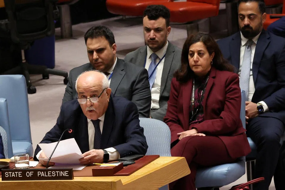 Pemerhati Tetap Palestin di Pertubuhan Bangsa-Bangsa Bersatu (PBB), Encik Riyad Mansour, menuduh Israel cuba memaksa rakyat Palestin keluar dari Gaza dengan menghalang bantuan makanan. 