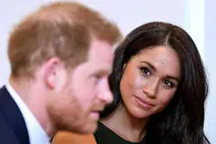 HASILKAN KARYA KREATIF BERSAMA: Putera Harry dan Meghan Markle akan menerbitkan kisah-kisah yang memberi dorongan dan hiburan kepada pendengar Spotify. - Foto fail AFP