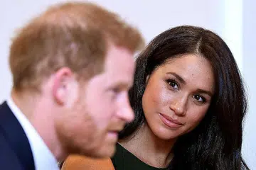 HASILKAN KARYA KREATIF BERSAMA: Putera Harry dan Meghan Markle akan menerbitkan kisah-kisah yang memberi dorongan dan hiburan kepada pendengar Spotify. - Foto fail AFP