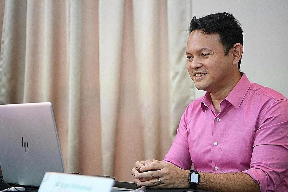 Encik Zaqy Mohamad