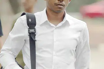 DIPENJARA: Pegawai Waran Pertama Mohamed Farid Mohd Saleh telah dijatuhkan hukuman penjara 13 bulan semalam atas penglibatannya dalam kes 'ragging' yang menyebabkan kematian Koperal Kok Yuen Chin. - Foto BH oleh WONG KWAI CHOW