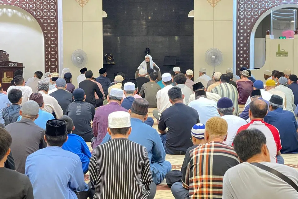Empat masjid terlibat dalam program ‘Night of Power’, iaitu Masjid Maarof, Masjid Mujahidin, Masjid Yusof Ishak dan Masjid Darul Aman. Bagi Masjid Maarof, tetamu undangan untuk acara tersebut adalah Mufti, Dr Nazirudin Mohd Nasir (belakang).