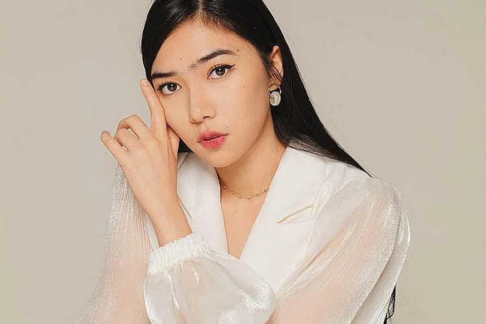 ISYANA SARASVATI: Perlu berdepan dengan kerja seni yang ditolak pada awal kerjayanya sehingga sebuah media memutarkan lagunya dan namanya mula dikenali. - Foto THE JAKARTA POST