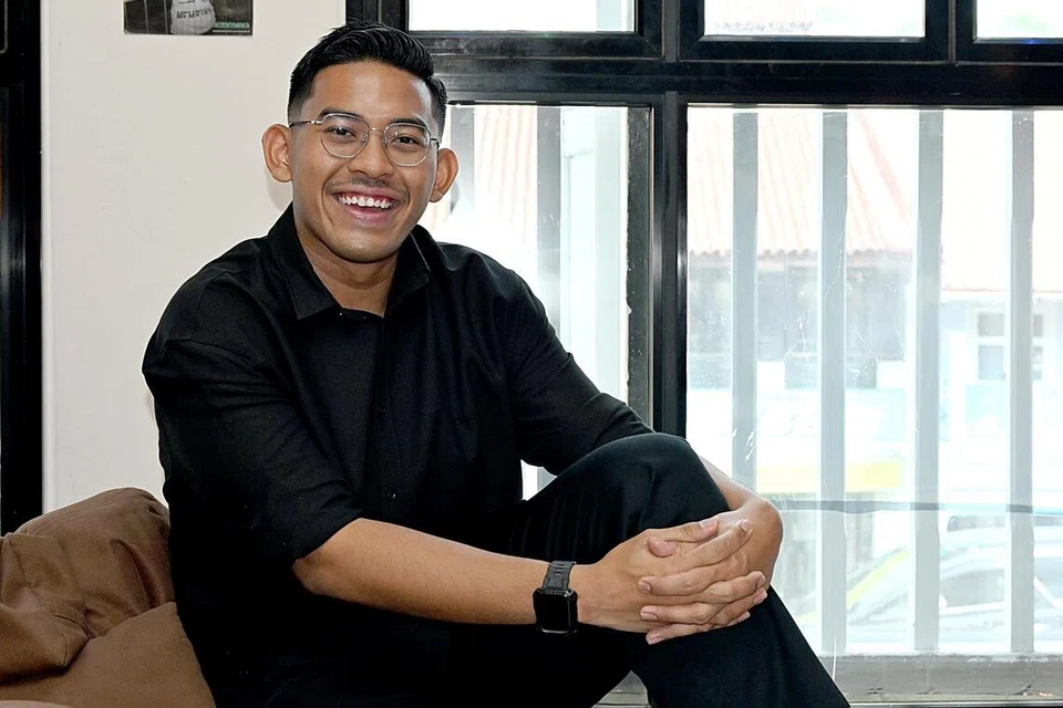 Encik Muhammad Imran Mean, telah menubuhkan IM Volunteers Network (IMVN), sebuah rangkaian sukarelawannya yang membolehkan mereka peluang melakukan kerja sukarelawan dan menjana pendapatan meningkatkan kemahiran mereka.