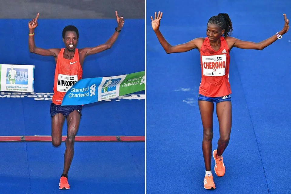 JUARA: Pelari Kenya Joshua Kipkorir (kiri) dan Priscah Cherono masing-masing muncul juara kategori elit lelaki dan wanita dalam acara larian Maraton Standard Chartered Singapura (SCSM) kelmarin. - Foto-foto BH oleh LIM YAOHUI