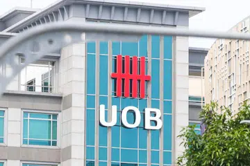 uob, keuntungan bersih