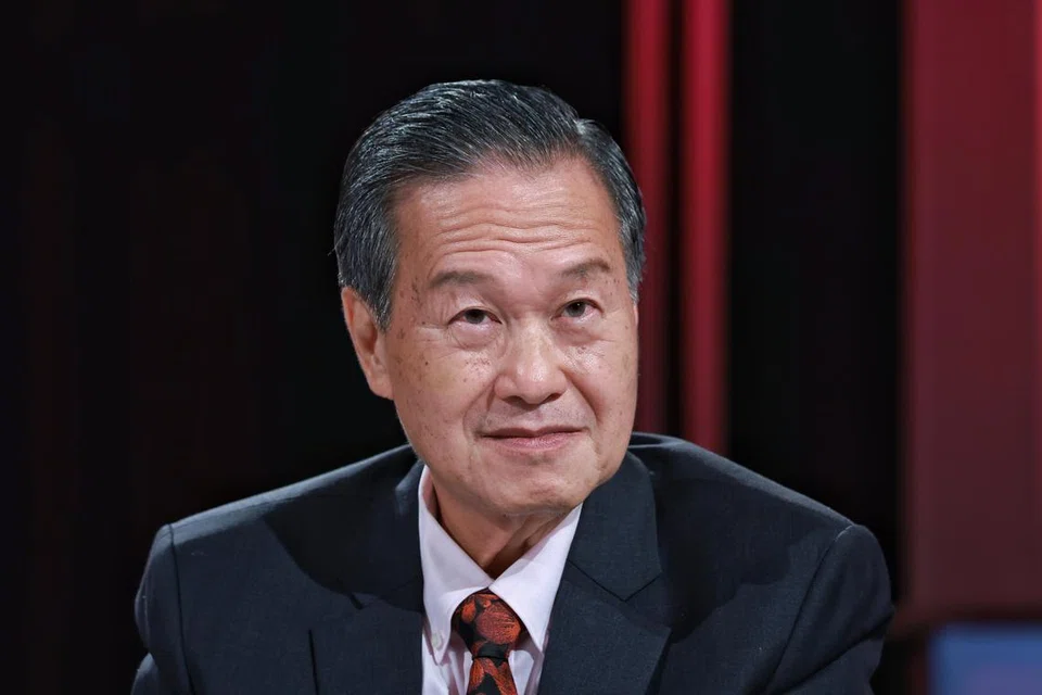 TAN KIN LIAN: Mantan ketua pegawai eksekutif NTUC Income, Encik Tan Kin Lian, 75 tahun, berkata beliau tidak ingin berpolitik, malah ingin menumpukan perhatiannya kepada memahami masalah yang dihadapi oleh rakyat.