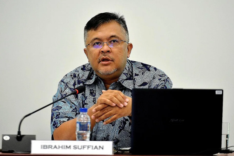 PENGARAH EKSEKUTIF MERDEKA CENTER, ENCIK IBRAHIM SUFFIAN: Turut berkata bahawa peningkatan sokongan kepada BN di Kelantan banyak dikaitkan dengan kekurangan pembangunan di negeri pimpinan PAS itu. - Foto fail 