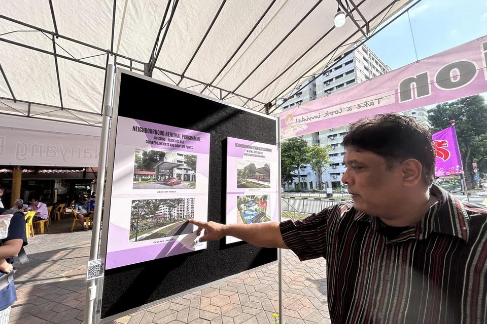 Encik Mohamed Mubarak Mohamed Yusof merupakan antara penduduk di kawasan Jurong West yang bloknya dipilih untuk menjalani Program Peningkatan Rumah (HIP).