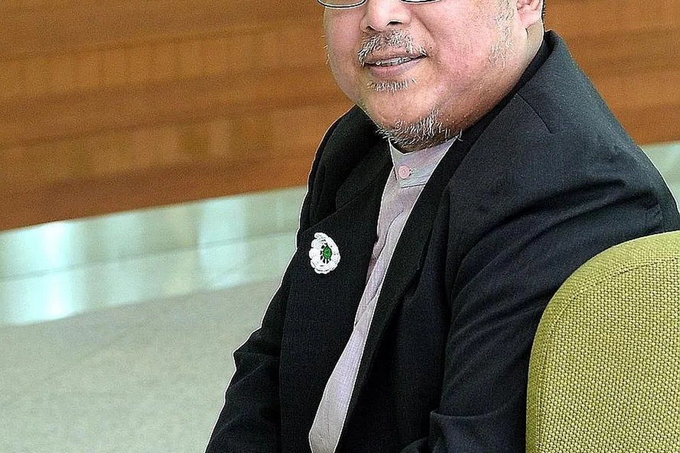 MASJID JADI PENYATU: Ustaz Kamaruzaman Afandi berkata Rasulullah saw pernah membenarkan penganut Kristian menggunakan ruang masjid untuk menjalankan acara sembahyang mereka. - Foto JOHARI RAHMAT