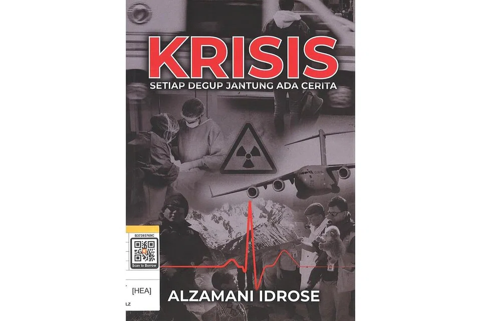 KISAH DI SEBALIK KRISIS: Pakar perunding perubatan kecemasan dan trauma di Malaysia, Datuk Dr Alzamani Mohammad Idrose, menulis tentang pengalamannya dalam buku "Krisis: Setiap Degup Jantung Ada Cerita". - Foto Lembaga Perpustakaan Negara (NLB)