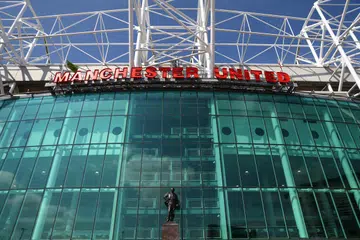 PEMILIK BARU TIDAK TENTU: Saga pemilikan yang berpanjangan, melibatkan kedua-dua pembida, Sheikh Jassim Hamad Al-Thani dan Jim Ratcliffe, bermakna masih terdapat ketidaktentuan tentang masa depan Mancheser United.