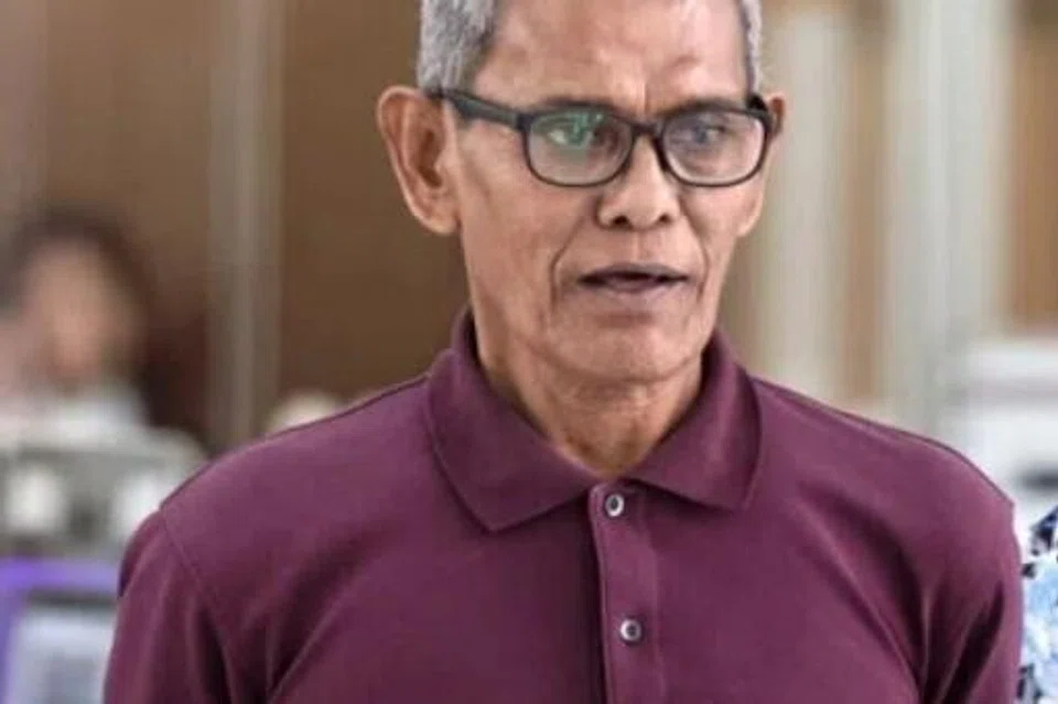 lelaki dipenjara, intip jiran, gangguan seksual, 