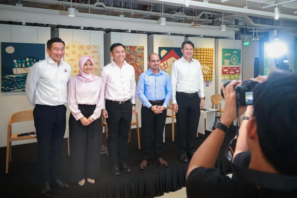 Pasukan Petugas Jaminan bagi Keluarga dengan Orang Kurang Upaya yang terdiri daripada (dari kiri) Setiausaha Parlimen Kanan (Pembangunan Sosial dan Keluarga merangkap Undang-Undang), Encik Eric Chua; Menteri Negara (Penerangan dan Pembangunan Digital merangkap Kesihatan), Cik Rahayu Mahzam; Menteri Negara Kanan (Pembangunan Sosial dan Keluarga), Encik Goh Pei Ming; Setiausaha Parlimen Kanan (Pendidikan merangkap Pembangunan Negara), Dr Syed Harun Alhabsyi; dan Setiausaha Parlimen Kanan (Tenaga Manusia merangkap Kewangan), Encik Shawn Huang.