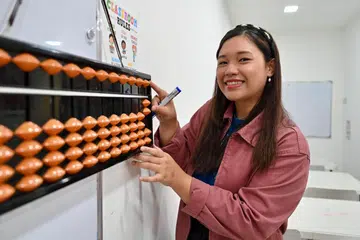 Iron Scholars, Nabila Abu Talib, abacus