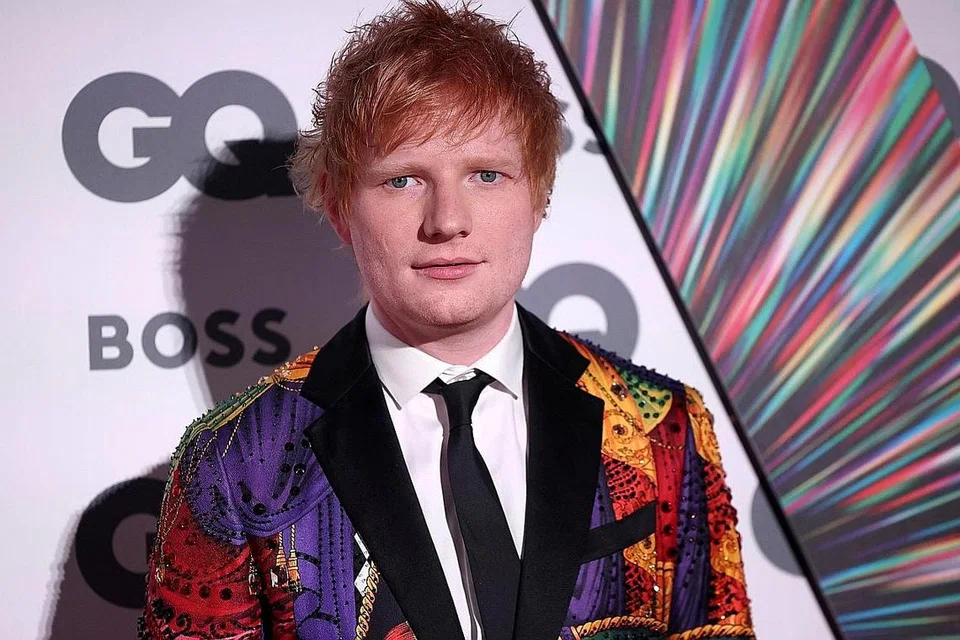 ED SHEERAN: Berikan kejutan buat peminat di hospital dan majlis kahwin sebagai satu rakaman penghargaan terhadap sokongan yang mereka beri. - Foto REUTERS