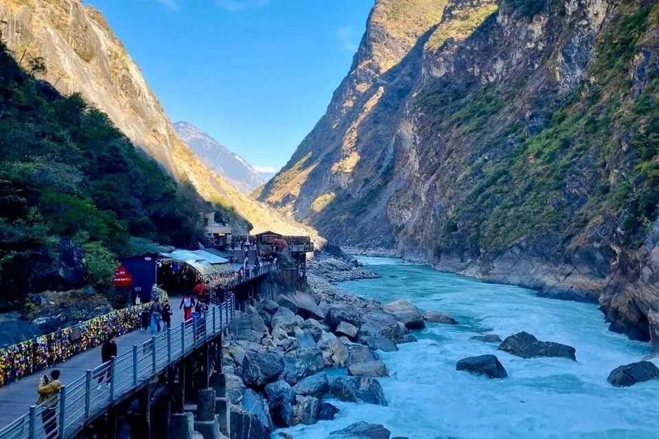 Tiger Leaping Gorge. 