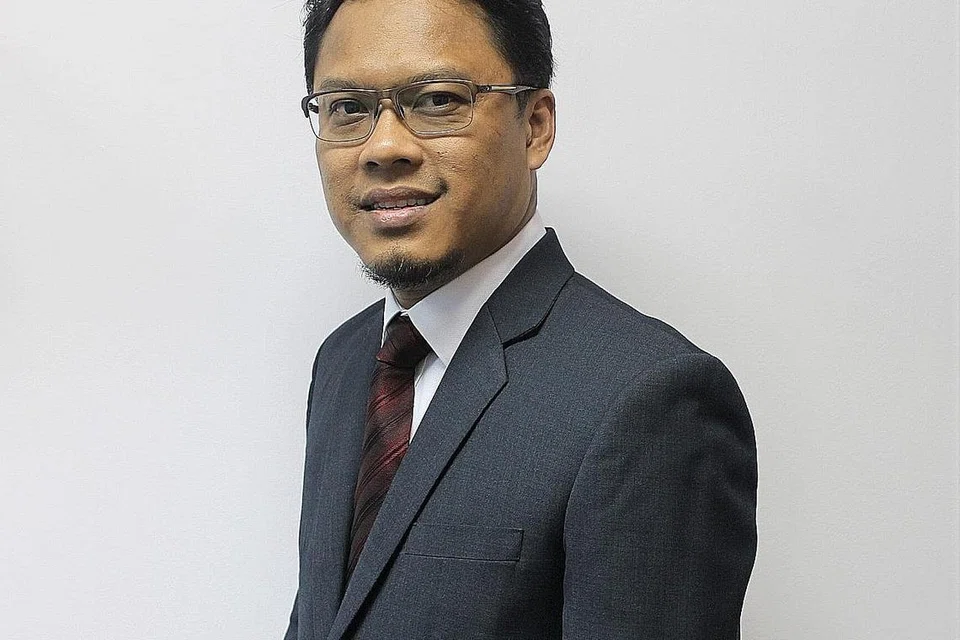 "Kami berasa lega kerana segala usaha dan penat lelah mereka yang bekerja di balik tabir termasuk AMP telah membuahkan hasil yang baik dan kami harap masyarakat am akan terima pengumuman ini dengan baik dan dengan niat yang betul." - Pengarah AMP, Encik Khairulnizam Massuan.