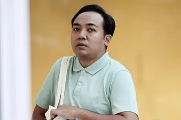 bekas pegawai polis, cabul, rakam perbuatan seks