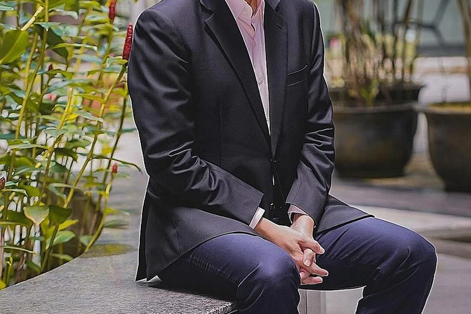 "Kita perlu terus membangunkan inovasi dasar untuk menyokong kedua-dua perniagaan dan warga kita, dasar-dasar yang progresif, stabil dan mesra inovasi yang dapat menghubungkan diri kita dengan ekonomi global dan mengukuhkan Singapura dalam rantaian nilai global. Kita memerlukan dasar dan strategi inovatif yang memperkasa tenaga kerja tempatan kita dan mengukuhkan kompak sosial kita." - Menteri Pendidikan, Encik Chan Chun Sing.